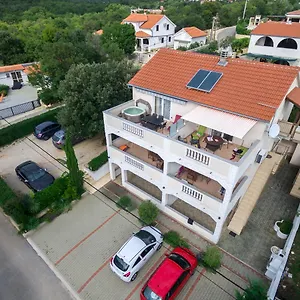 Ruzica , Pinezići Horvátország